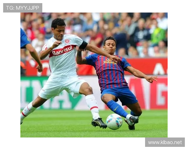 巴萨重建阶段现分歧,是回归传统还是彻底推翻引发赛季走势变化 巴萨重建阶段现分歧,是回归传统还是彻底推翻引发赛季走势变化