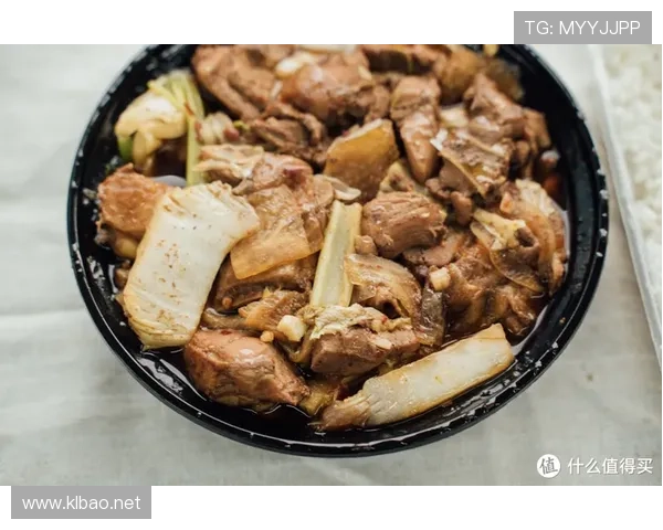 常园到底啥背景？有人说他连吃顿普通外卖都讲究得像大明星似的…