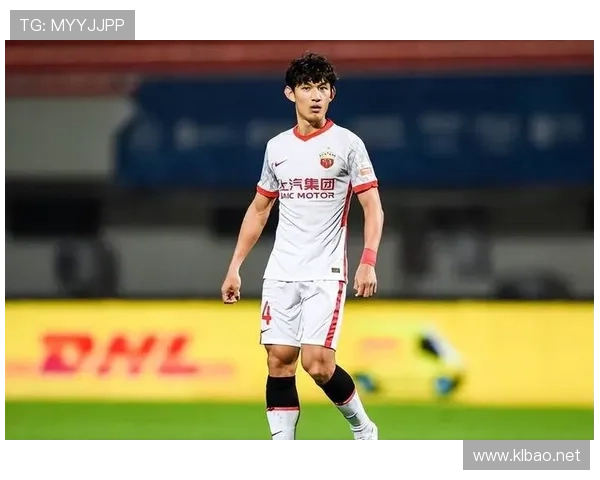 王燊超家的狗都比某些球员自律