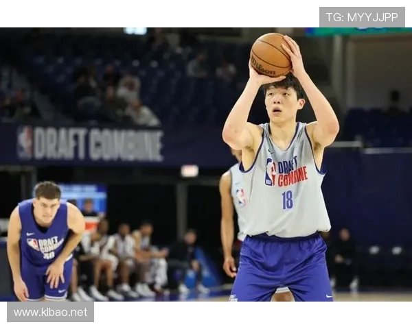 杨瀚森训练完直接去超市买十斤牛腱子，这饭量谁顶得住