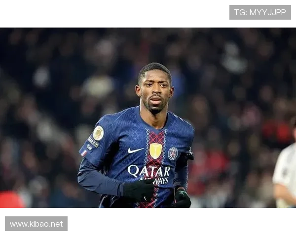 奥斯曼·登贝莱又晒表了，那一抬手像拍奢侈品广告，我的月薪在角落瑟瑟发抖